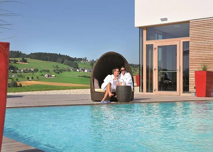 Falkensteiner L Adults Only L 4 Star Superior باد ليونفيلدن